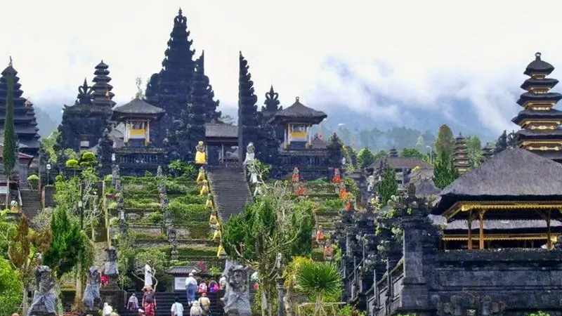Wos River Tubing + Besakih Mother Temple Tour 6